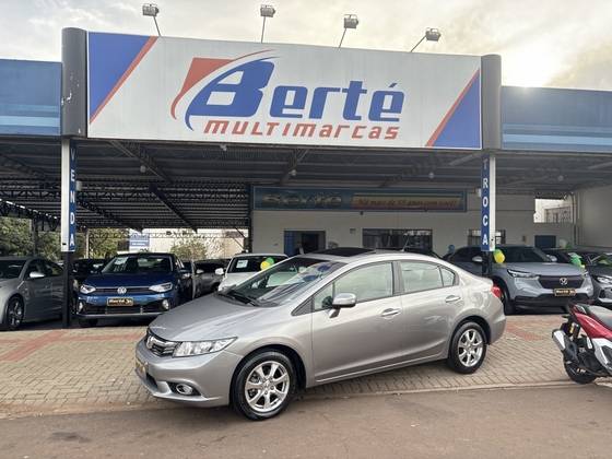 HONDA CIVIC 1.8 EXS 16V FLEX 4P AUTOMÁTICO HONDA CIVIC 1.8 EXS 16V FLEX 4P AUTOMÁTICO